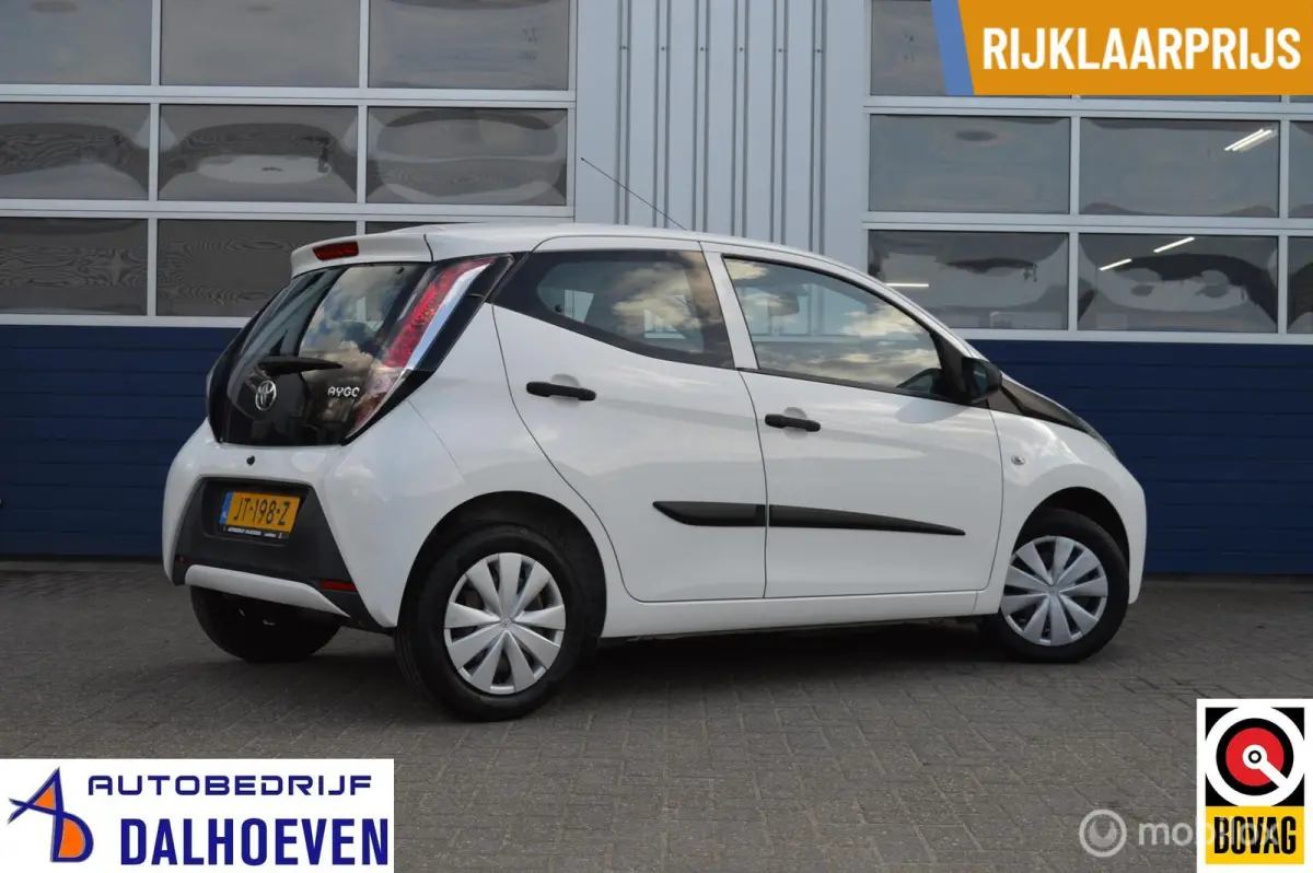1.0 VVT-i x