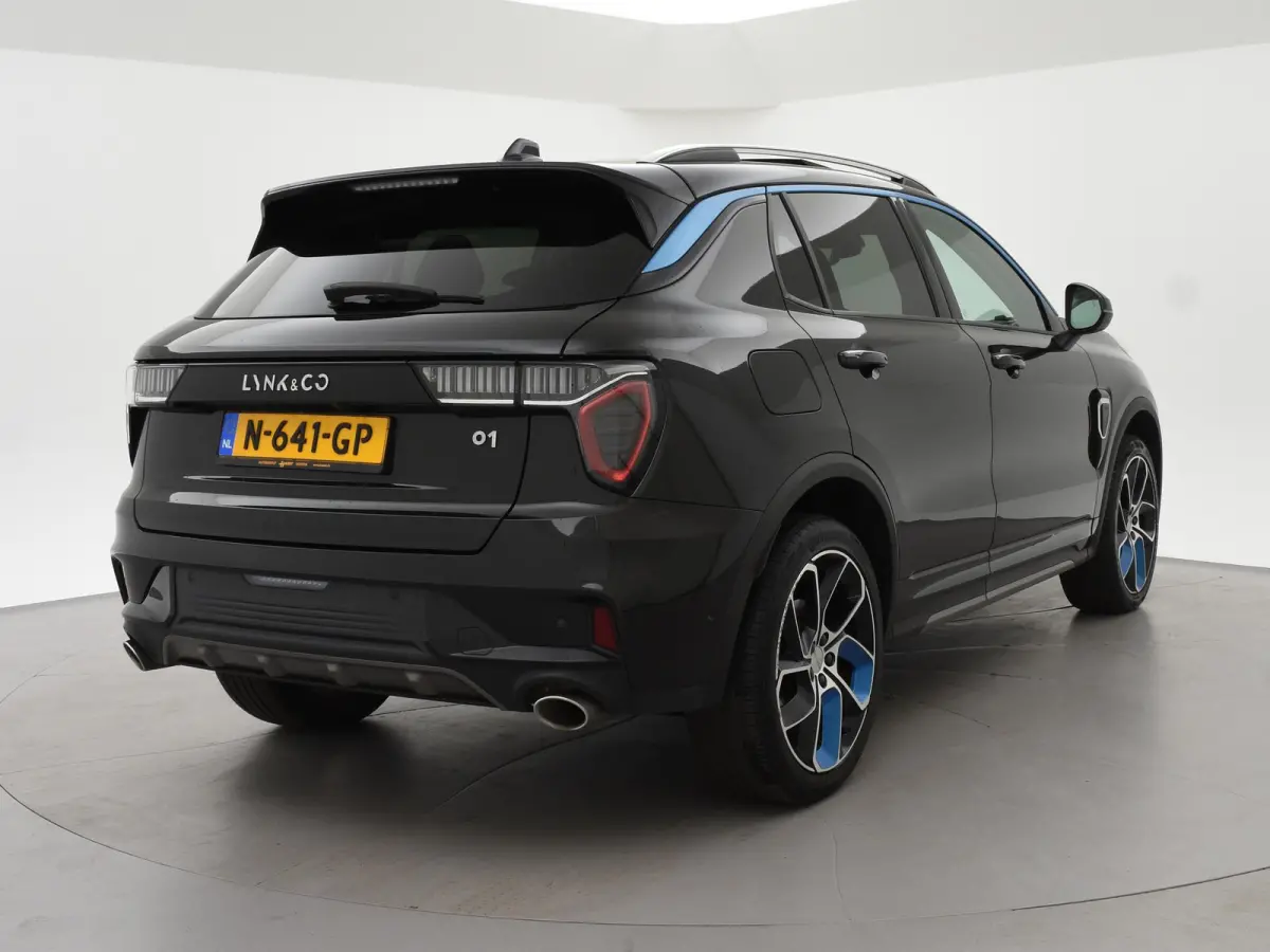 1.5 PLUG-IN 261 PK AUT. + PANORAMA | INFINTY AUDIO | ADAPTIVE CRUISE | CAMERA | 20 INCH | SFEERVERLICHTING