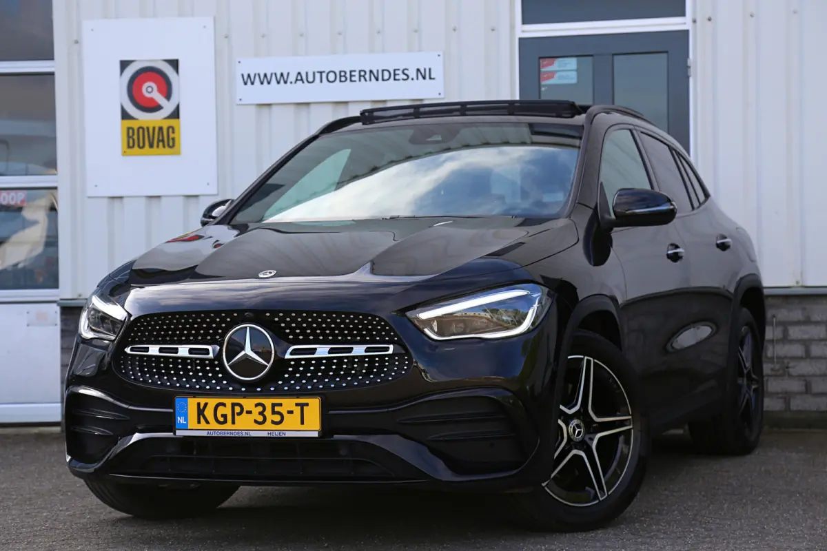 250 e AMG Line*Perfect Onderh.*Pano/Elek. Trekhaak/Night/Sfeer/LED/DAB/Keyless Entry+Go/Camera/Parkeersens.V+A/19 inch LM*