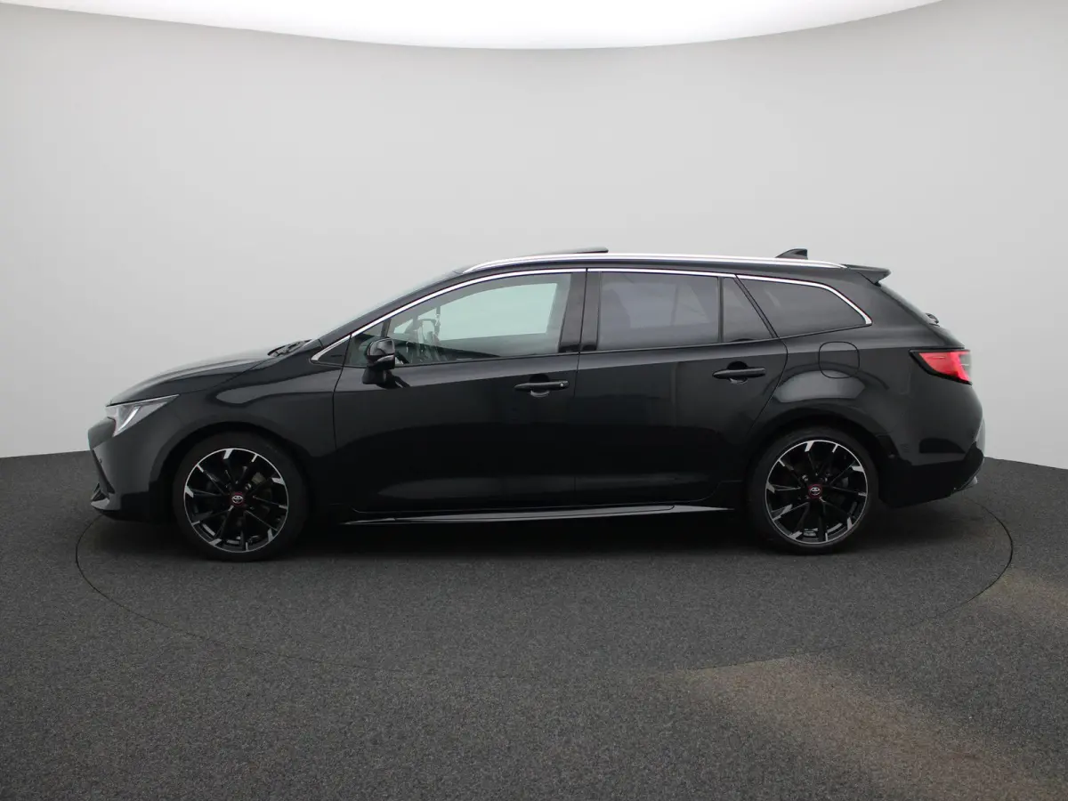 2.0 Hybrid Business GR-Sport 184PK AUTOMAAT | Panoramadak | Half-Leder | Navigatie | Camera