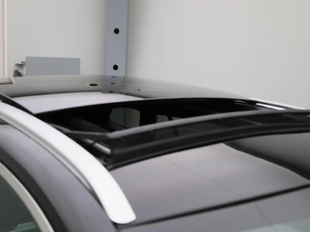 2.0 Hybrid Business GR-Sport 184PK AUTOMAAT | Panoramadak | Half-Leder | Navigatie | Camera