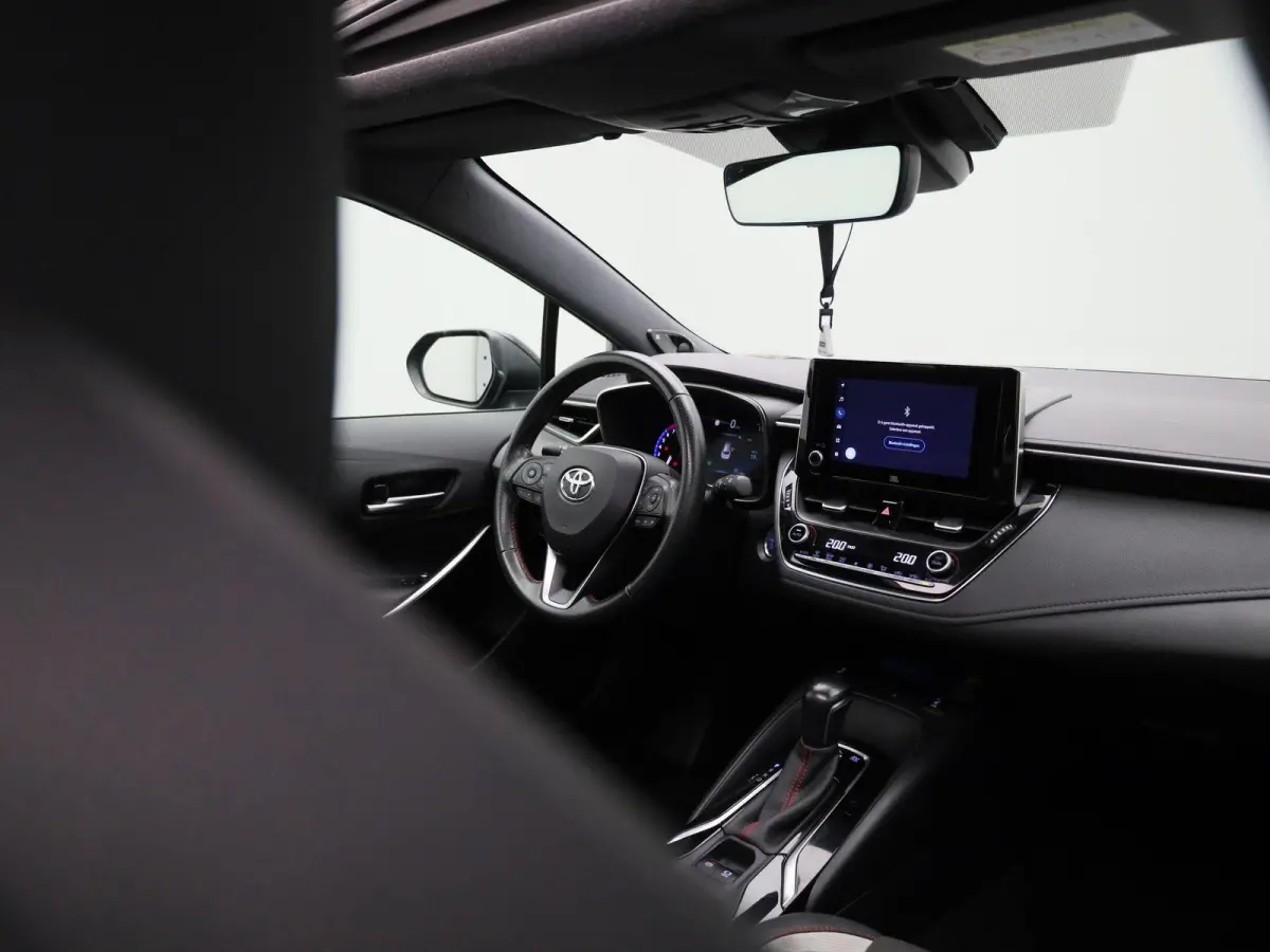 2.0 Hybrid Business GR-Sport 184PK AUTOMAAT | Panoramadak | Half-Leder | Navigatie | Camera