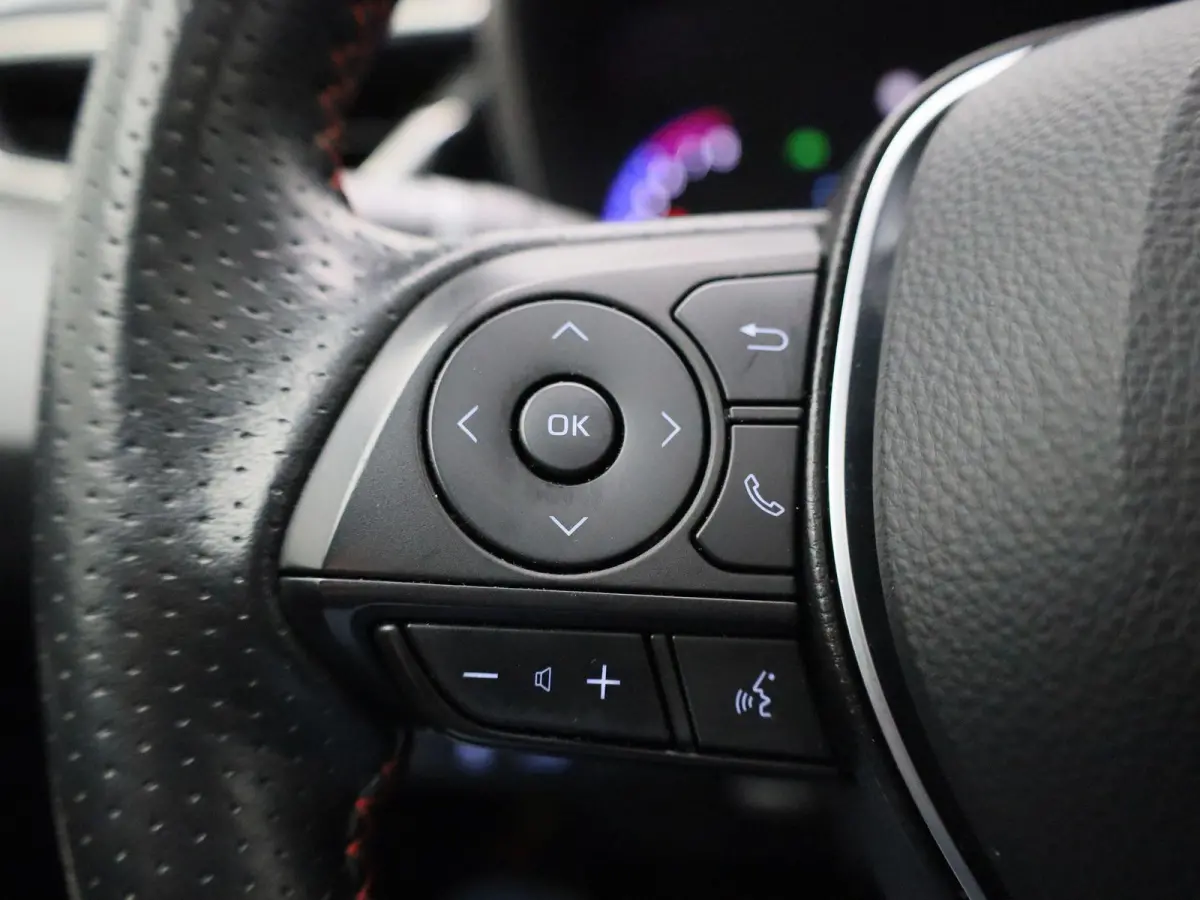 2.0 Hybrid Business GR-Sport 184PK AUTOMAAT | Panoramadak | Half-Leder | Navigatie | Camera