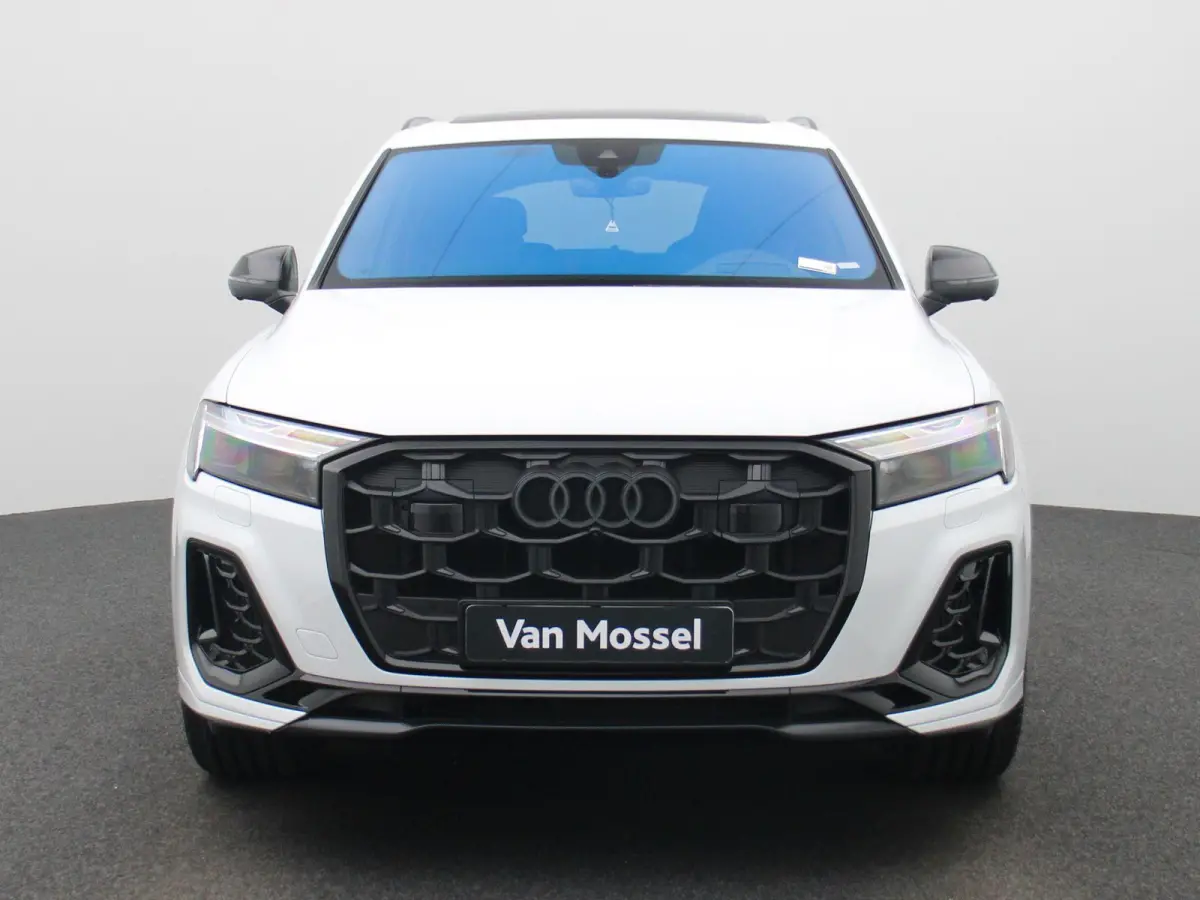 60 TFSI e quattro Pro Line S Competition 490 PK l Adaptive cruise control l Glazen panoramadak l Bang & Olufsen Advanced 3D l Dodehoekdetectie l 360 graden camera l Luchtvering l Stoelverwar