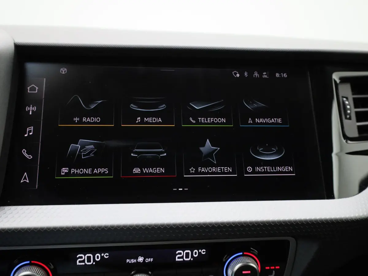 30 TFSI Advanced edition l  Adaptive cruise control l Climate control l Stoelverwarming l LED-koplampen l Apple Carplay / Android Auto l Privacy glas l Parkeersensoren l Audi virtual cockpit