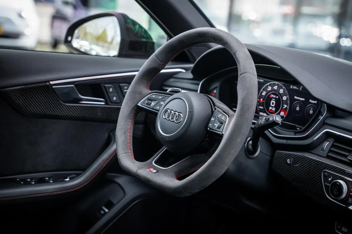 2.9 TFSI RS 4 Quattro*KERAMISCH*CARBON*600PK*