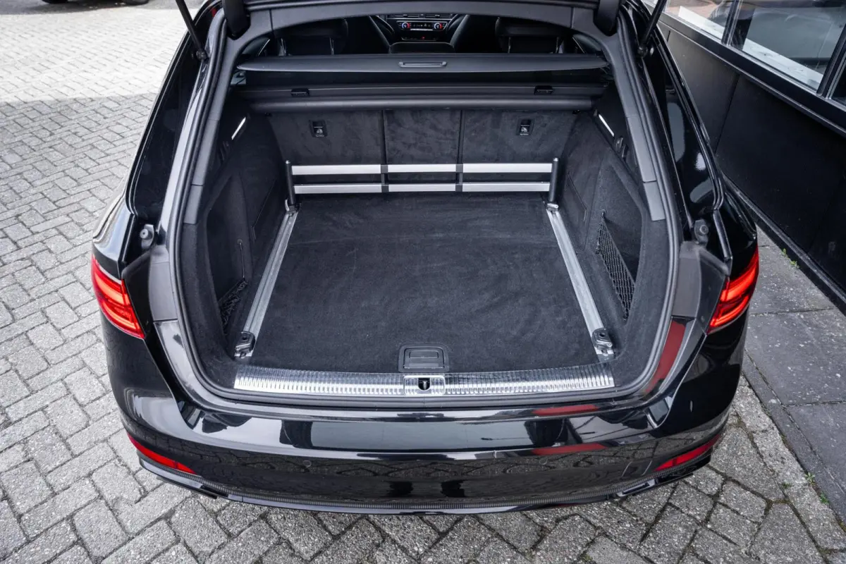 2.9 TFSI RS 4 Quattro*KERAMISCH*CARBON*600PK*