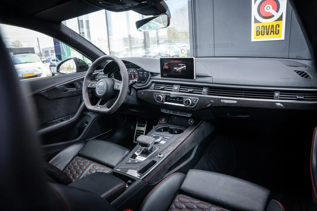 2.9 TFSI RS 4 Quattro*KERAMISCH*CARBON*600PK*