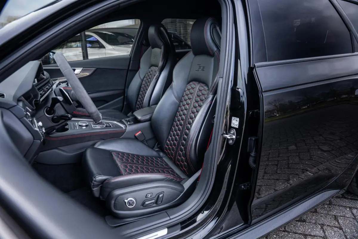 2.9 TFSI RS 4 Quattro*KERAMISCH*CARBON*600PK*