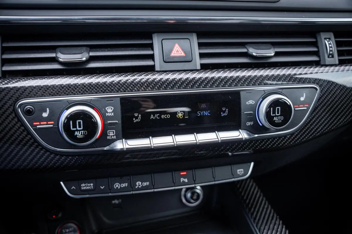 2.9 TFSI RS 4 Quattro*KERAMISCH*CARBON*600PK*