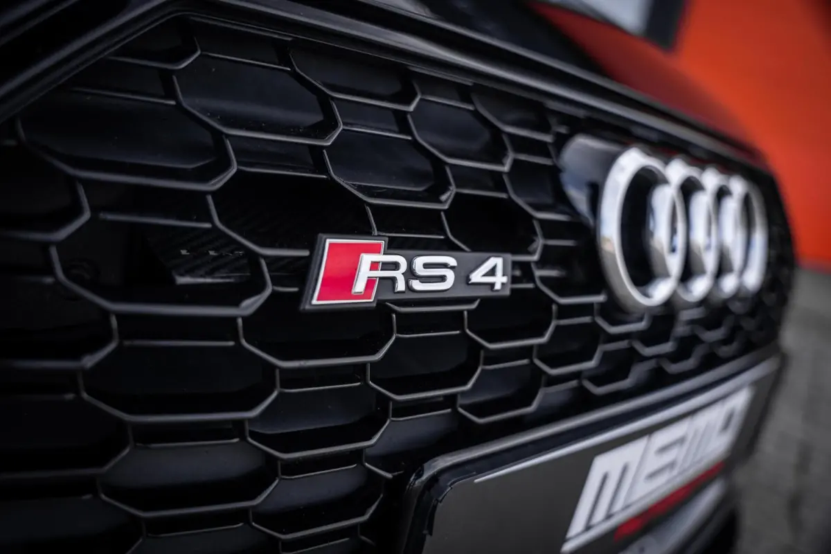 2.9 TFSI RS 4 Quattro*KERAMISCH*CARBON*600PK*