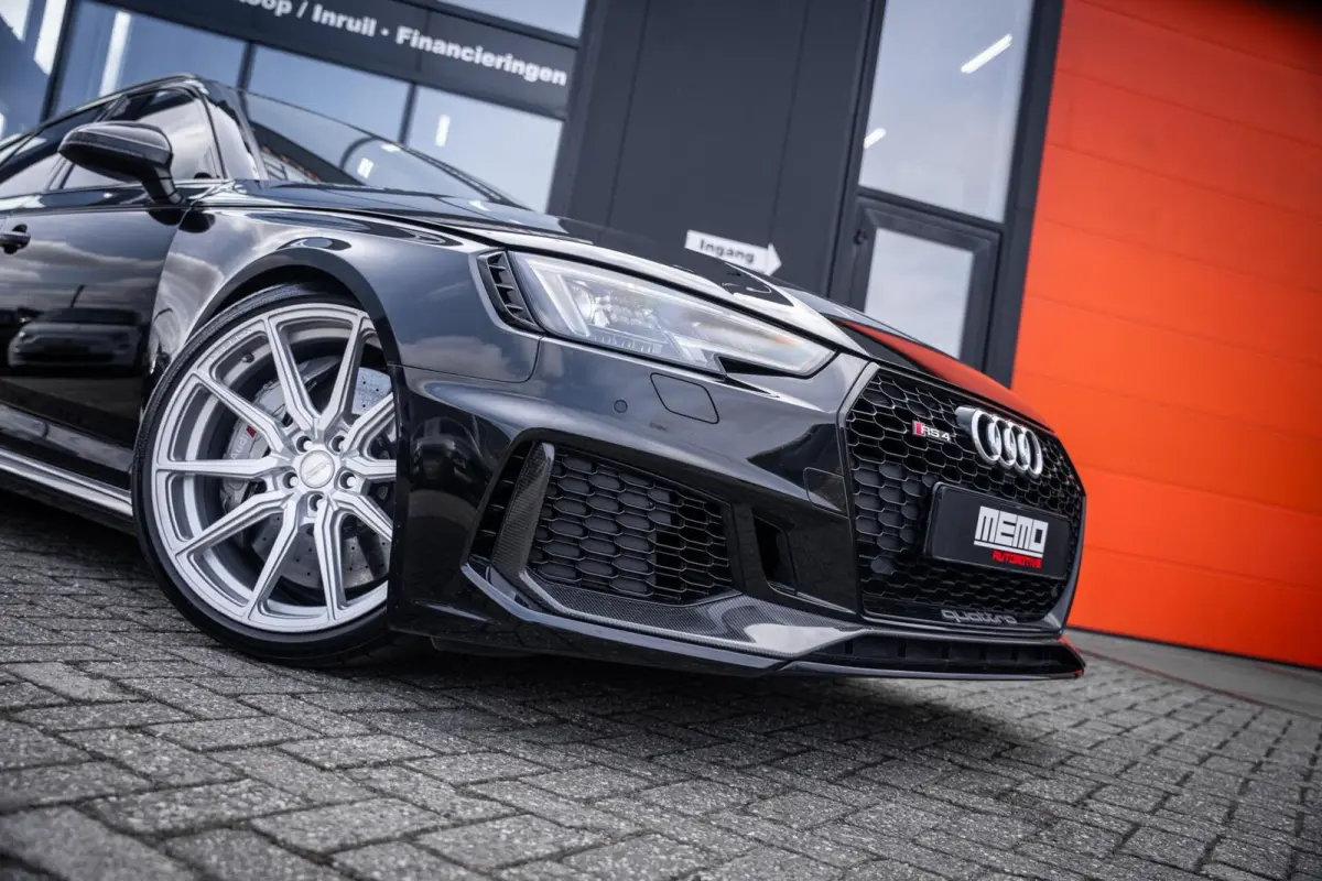 2.9 TFSI RS 4 Quattro*KERAMISCH*CARBON*600PK*