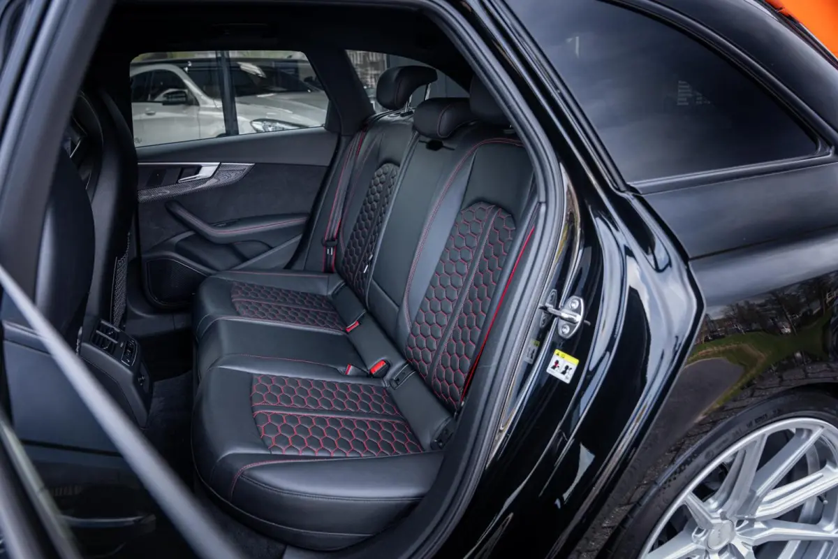 2.9 TFSI RS 4 Quattro*KERAMISCH*CARBON*600PK*