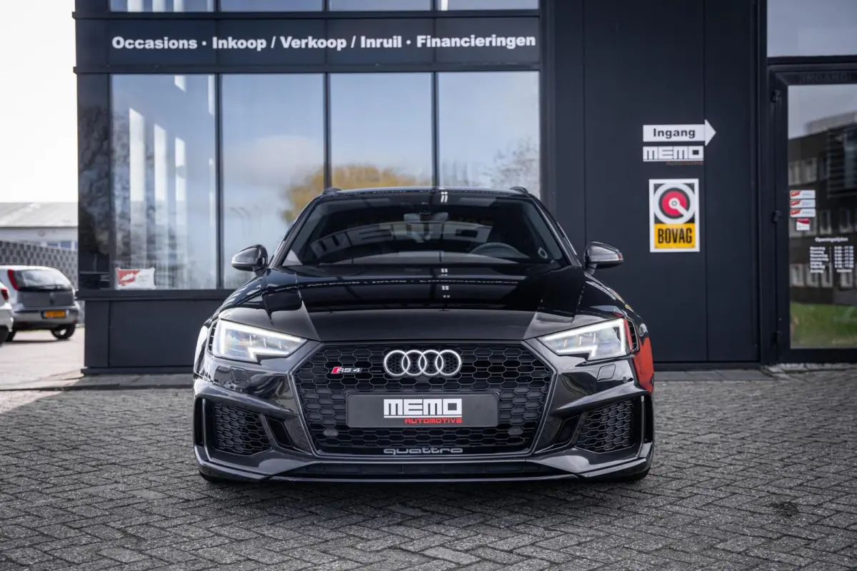 2.9 TFSI RS 4 Quattro*KERAMISCH*CARBON*600PK*