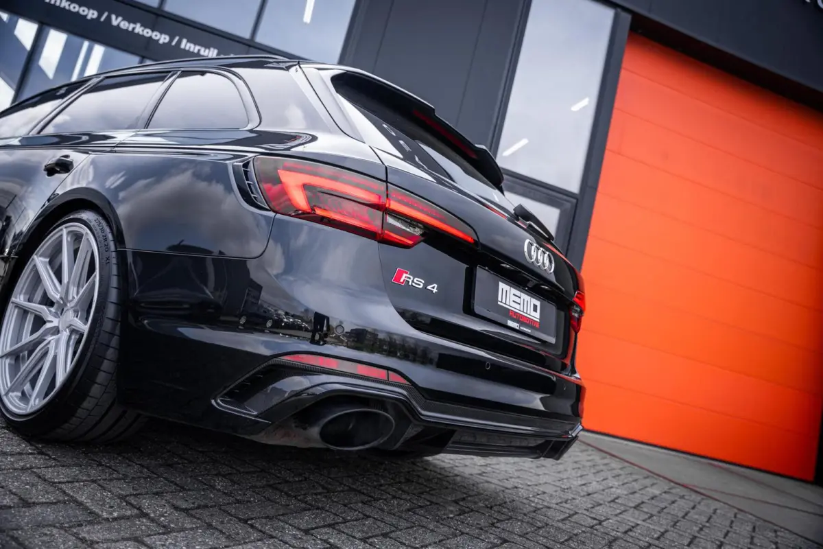 2.9 TFSI RS 4 Quattro*KERAMISCH*CARBON*600PK*