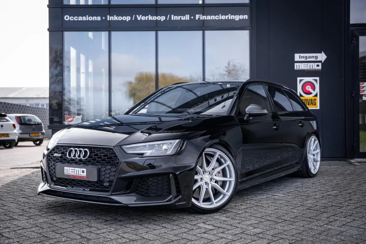 2.9 TFSI RS 4 Quattro*KERAMISCH*CARBON*600PK*