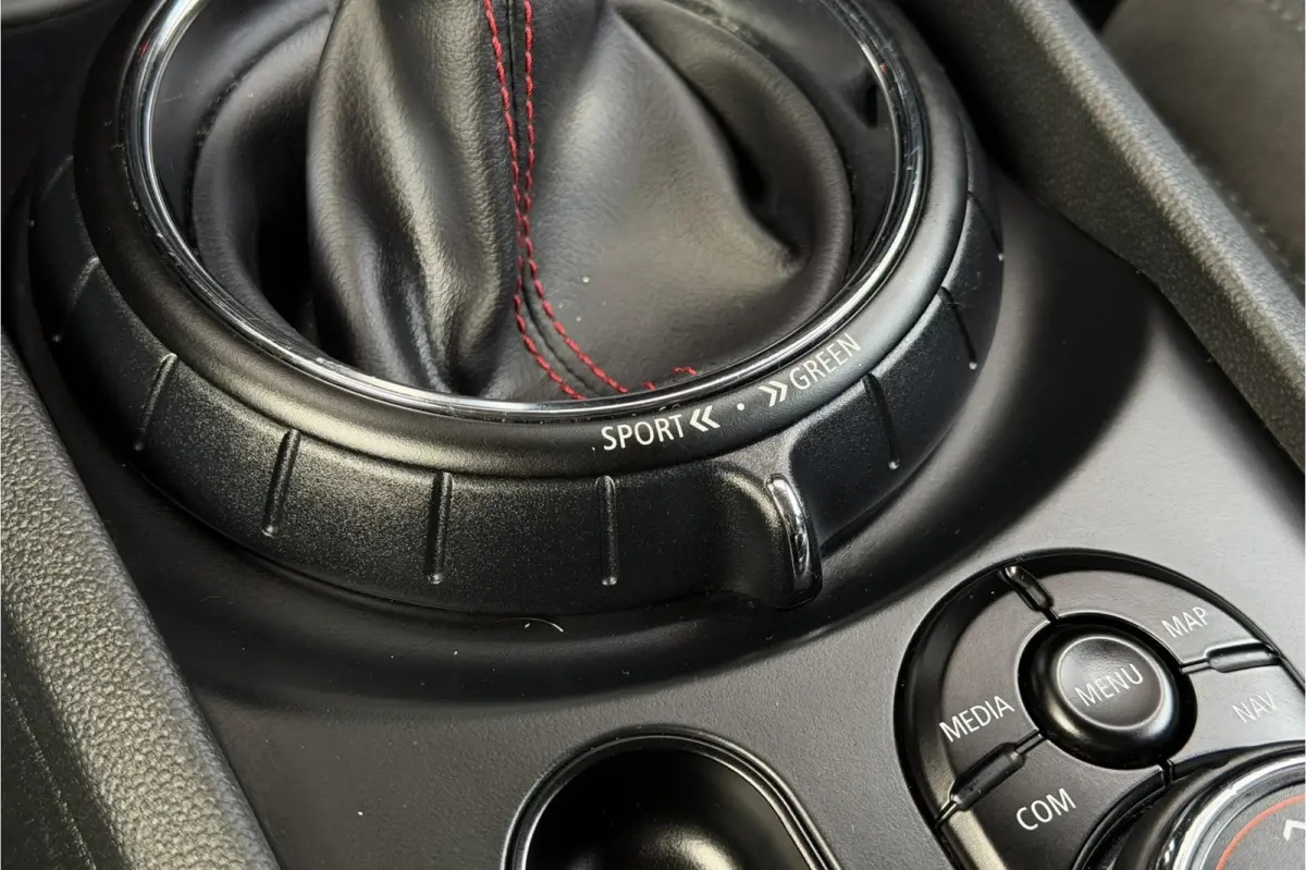 Mini 2.0 Cooper S Chili | Sportleder | Harman Kardon | Comfort Access | LED