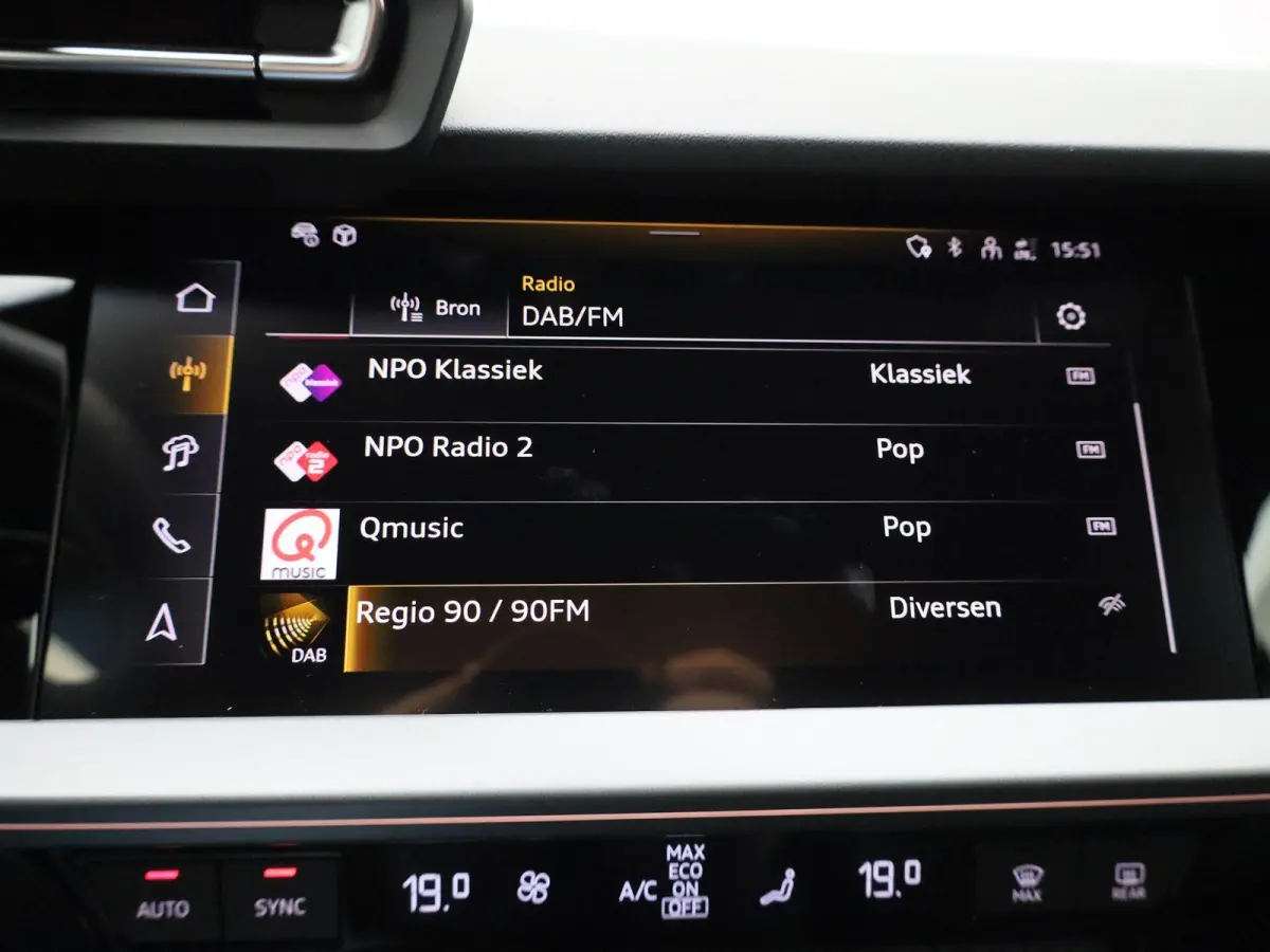 40 TFSI e Advanced edition l Adaptive cruise control l Climate control l Navigatie l Achteruitrijcamera l Dodehoekdetectie l Stoelverwarming l Apple Carplay / Android Auto l Ledkoplampen l L