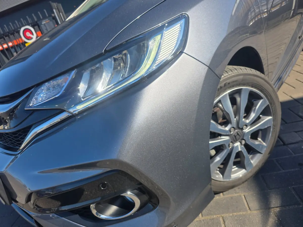 1.5 i-VTEC Dynamic | AUTOMAAT | Met o.a. airco, stoelverwarming, cruise control, lane-assist en parkeersensoren!