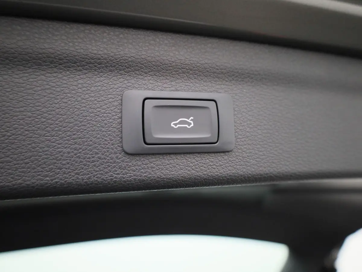 35 TFSI S tronic Advanced Edition 150 PK | Automaat | Leder interieur | Navigatie | Camera | Stoelverwarming | Cruise Control | Lichtmetalen velgen | LED |