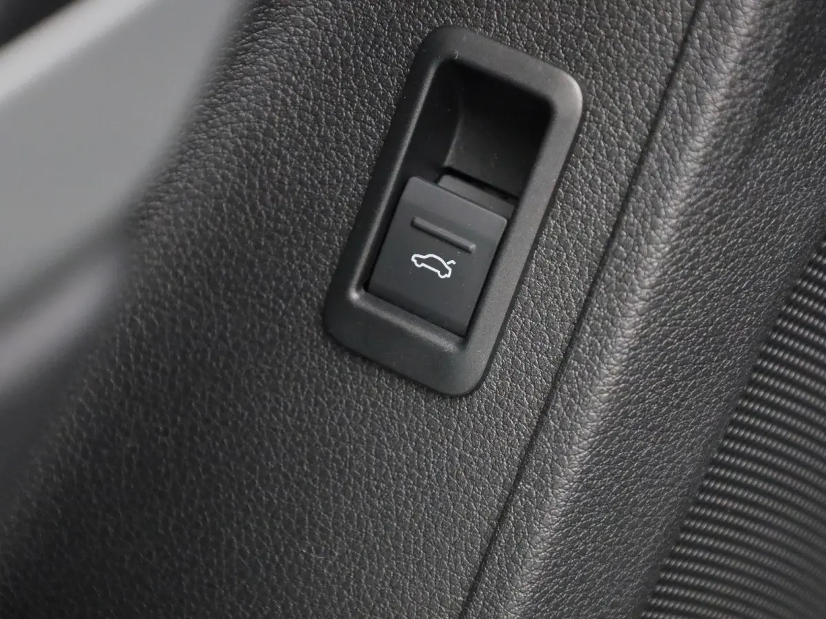 35 TFSI S tronic Advanced Edition 150 PK | Automaat | Leder interieur | Navigatie | Camera | Stoelverwarming | Cruise Control | Lichtmetalen velgen | LED |