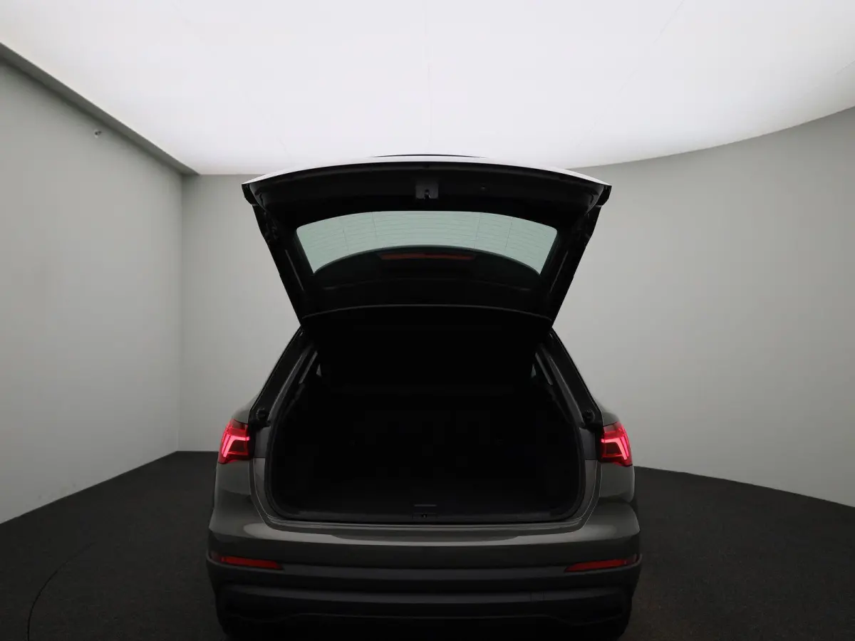 35 TFSI S tronic Advanced Edition 150 PK | Automaat | Leder interieur | Navigatie | Camera | Stoelverwarming | Cruise Control | Lichtmetalen velgen | LED |