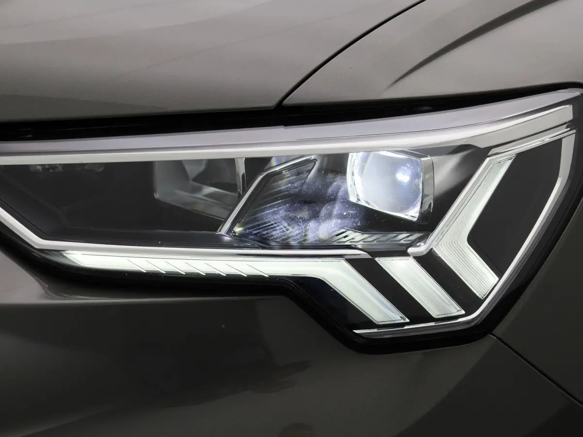 35 TFSI S tronic Advanced Edition 150 PK | Automaat | Leder interieur | Navigatie | Camera | Stoelverwarming | Cruise Control | Lichtmetalen velgen | LED |