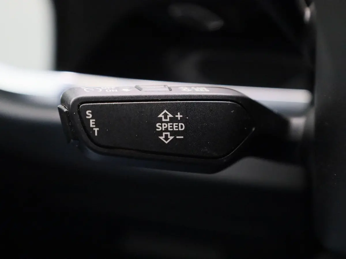 35 TFSI S tronic Advanced Edition 150 PK | Automaat | Leder interieur | Navigatie | Camera | Stoelverwarming | Cruise Control | Lichtmetalen velgen | LED |