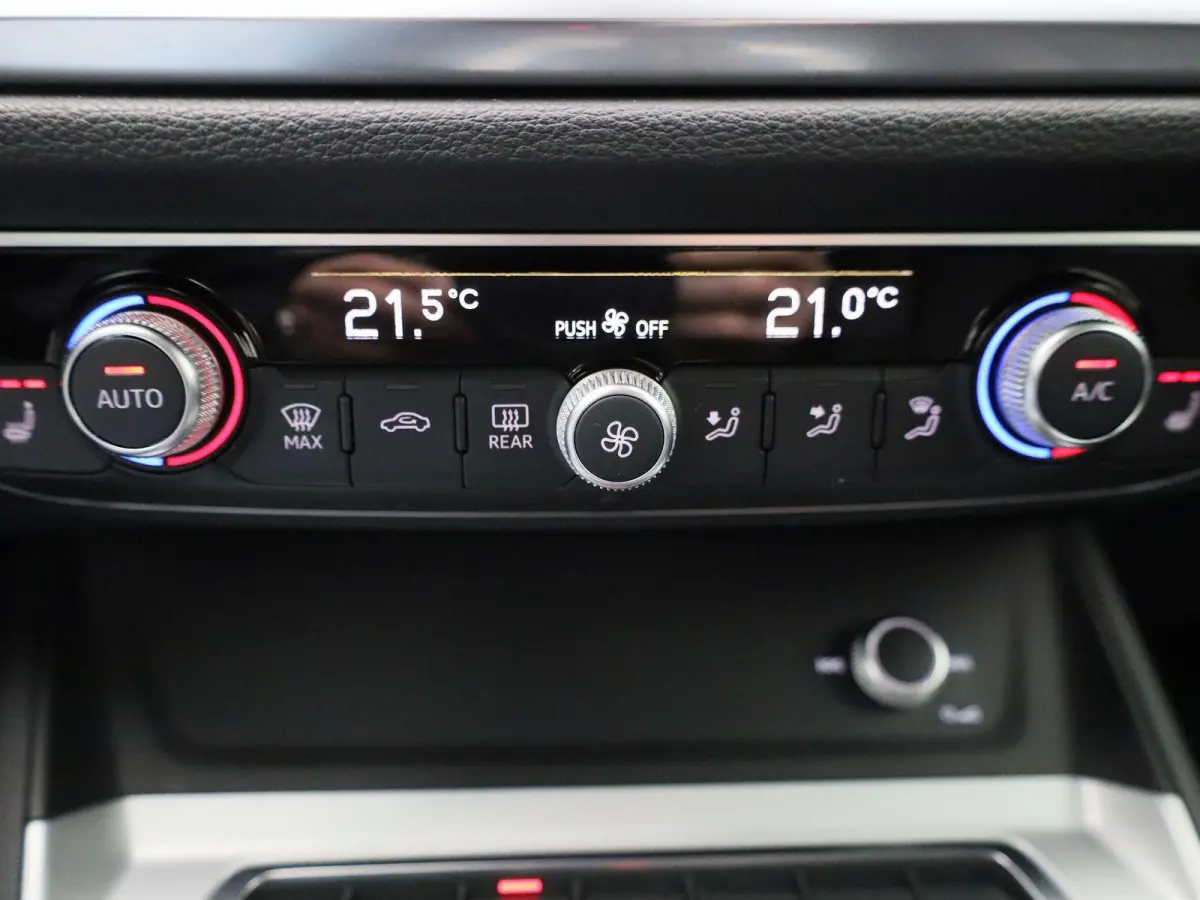 35 TFSI S tronic Advanced Edition 150 PK | Automaat | Leder interieur | Navigatie | Camera | Stoelverwarming | Cruise Control | Lichtmetalen velgen | LED |