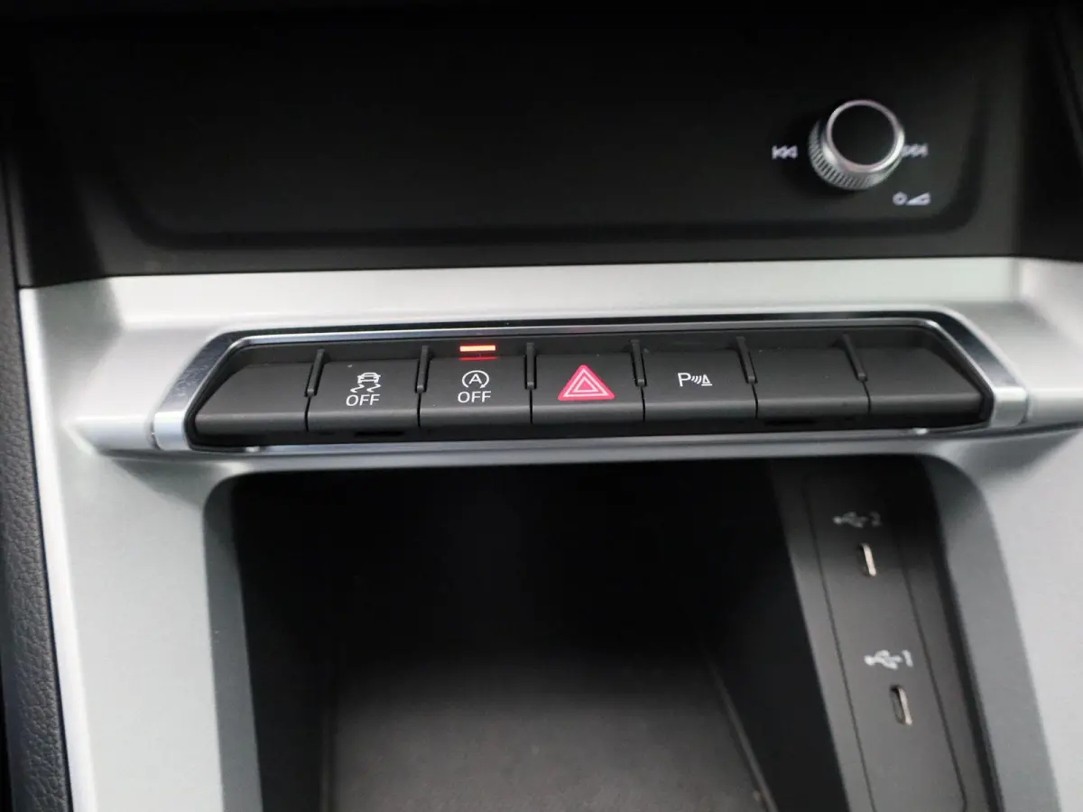 35 TFSI S tronic Advanced Edition 150 PK | Automaat | Leder interieur | Navigatie | Camera | Stoelverwarming | Cruise Control | Lichtmetalen velgen | LED |