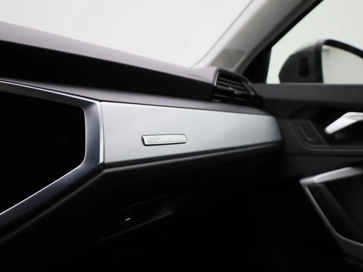 35 TFSI S tronic Advanced Edition 150 PK | Automaat | Leder interieur | Navigatie | Camera | Stoelverwarming | Cruise Control | Lichtmetalen velgen | LED |