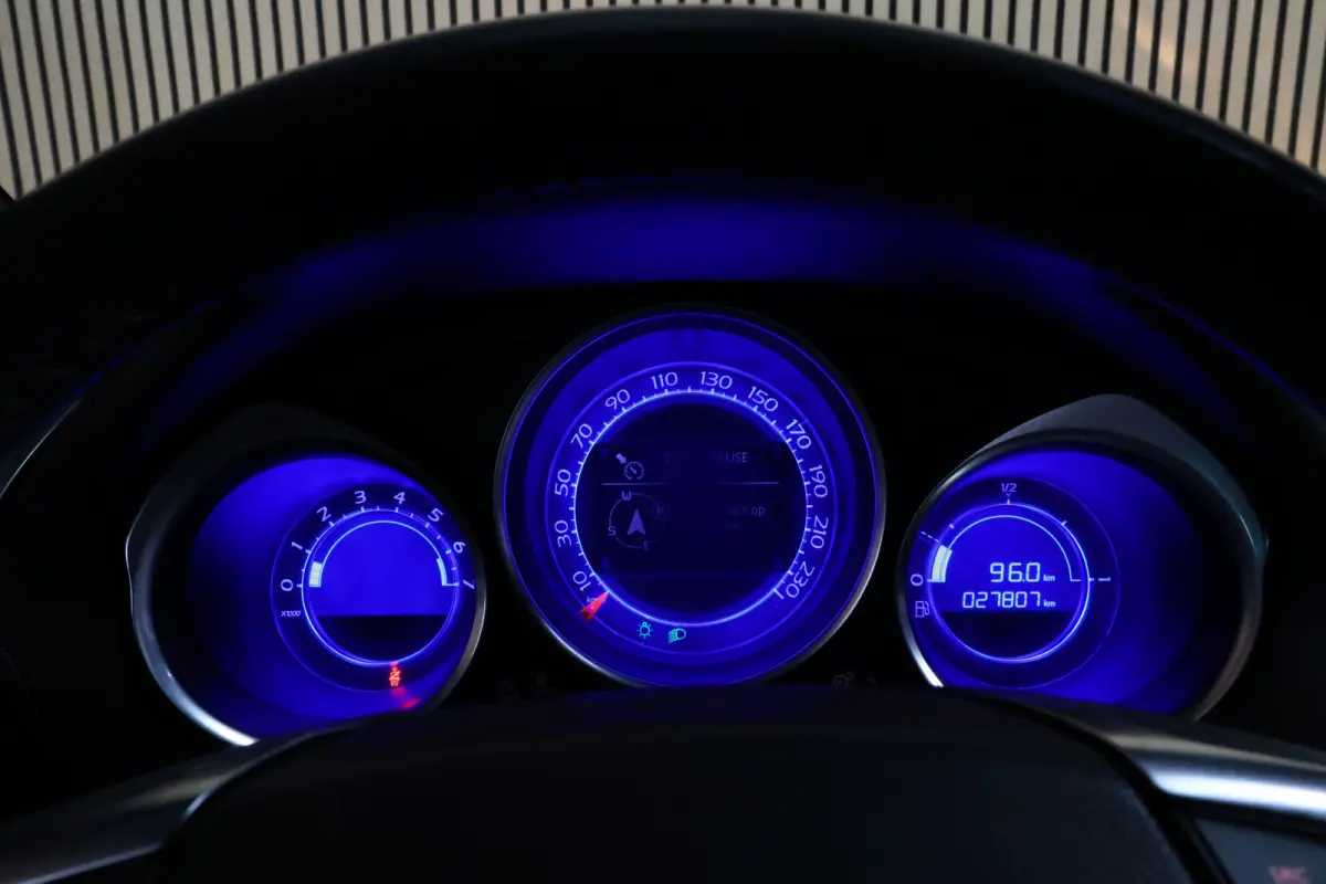 1.2 PureTech Business AVM NAVI SLECHTS 27000KM CRUISE CLIMA PDC '16