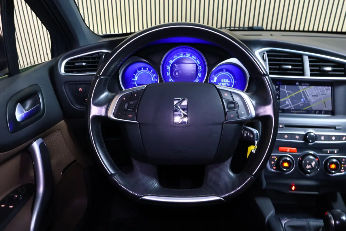 1.2 PureTech Business AVM NAVI SLECHTS 27000KM CRUISE CLIMA PDC '16