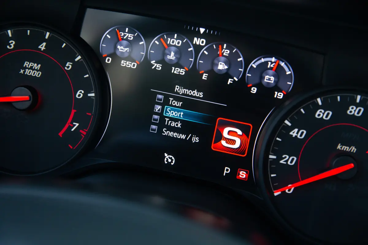 6.2 V8 Touring , BOSE, Stoelverwarming/ventilatie, Camera, CarPlay, Stuurverwarming