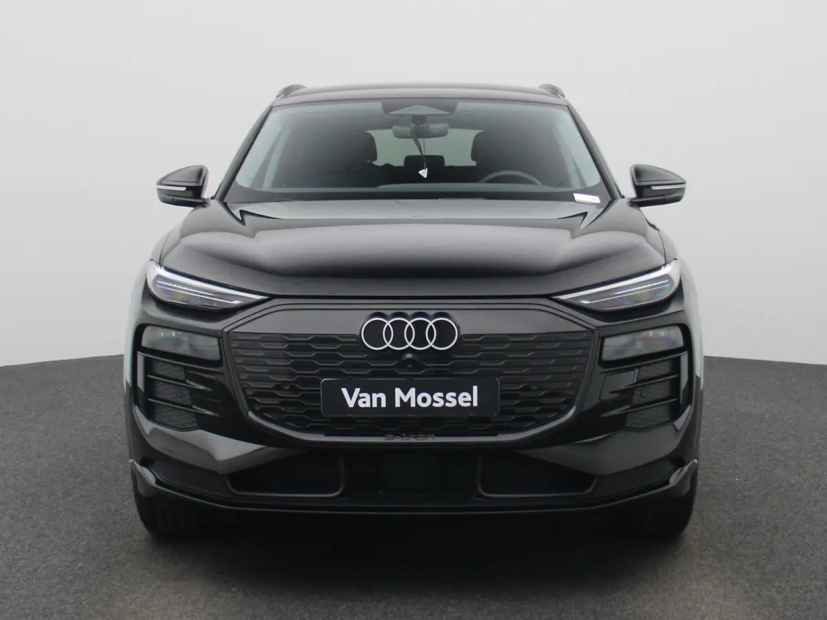 edition 83 kWh l SoH 100% | Adaptive cruise control l Climate control l Navigatie l Stuurverwarming l Stoelverwarming voor en achter l 360 graden camera l Carbon pakket l Trekhaak l Warmtepo