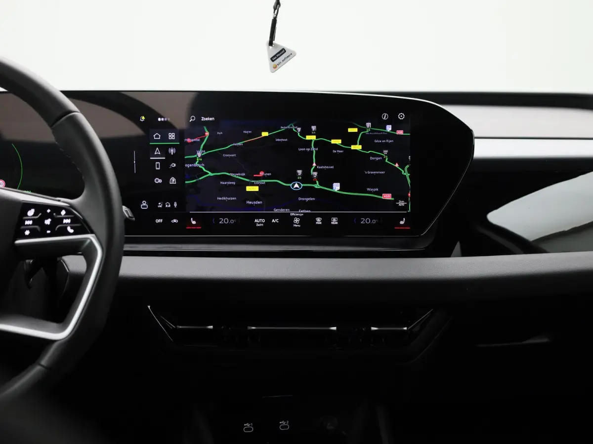 edition 83 kWh l SoH 100% | Adaptive cruise control l Climate control l Navigatie l Stuurverwarming l Stoelverwarming voor en achter l 360 graden camera l Carbon pakket l Trekhaak l Warmtepo