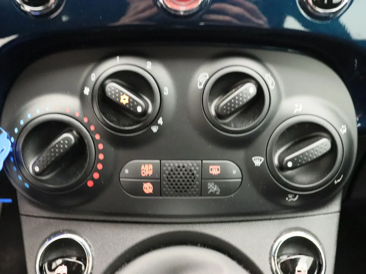 1.0 Hybrid Club | Airco | DAB+ | Velgen |