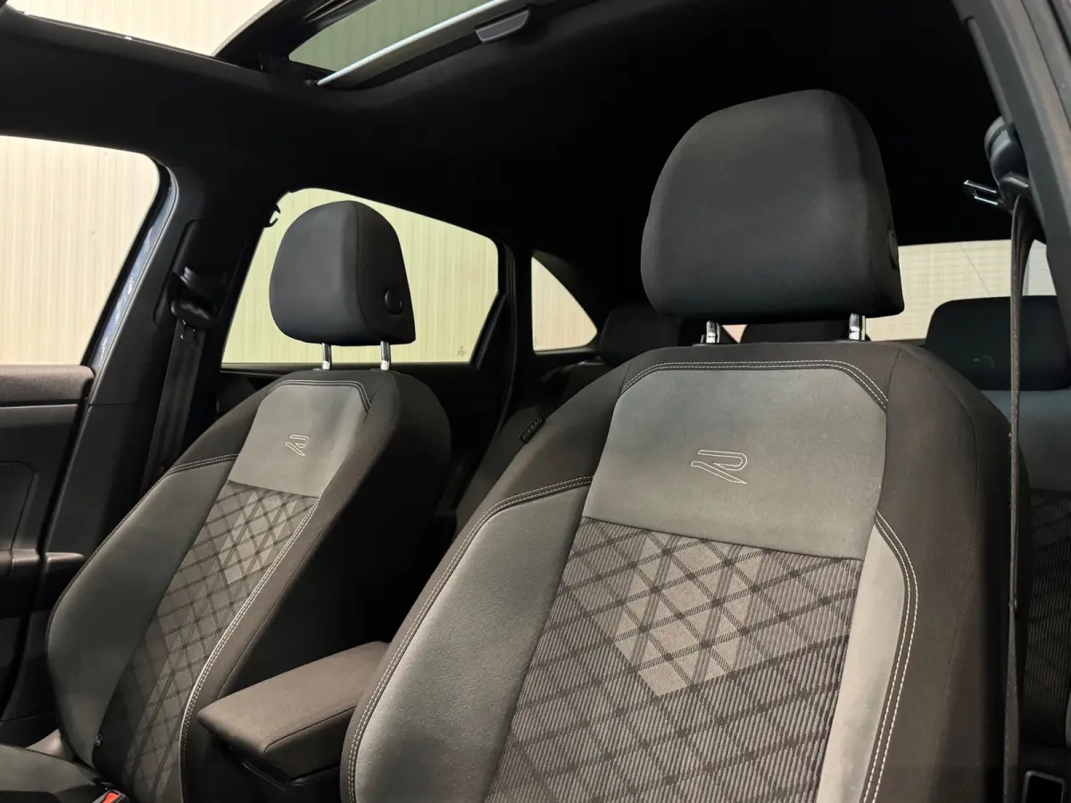 1.5 TSI | 3x R-LINE | PANO | BEATS AUDIO | SHADOW LINE | IQ LIGHTS