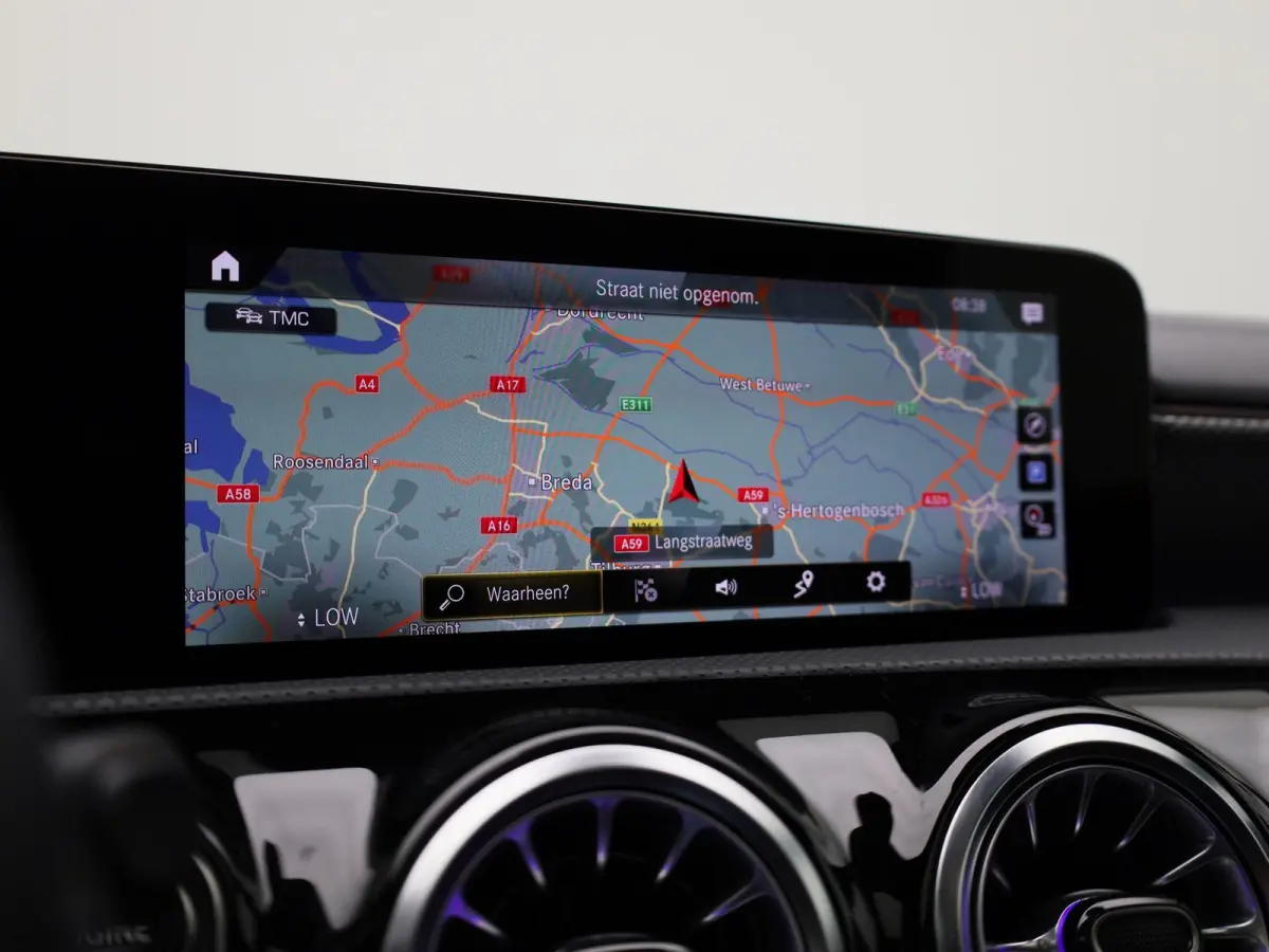 250 e Premium Plus | Automaat | Stoel verwarming | Schuif/ kantel dak | Leder | LMV | Camera | Parkeer sensoren | Navigatie | Sfeer verlichting | Trekhaak | Virtual cockpi