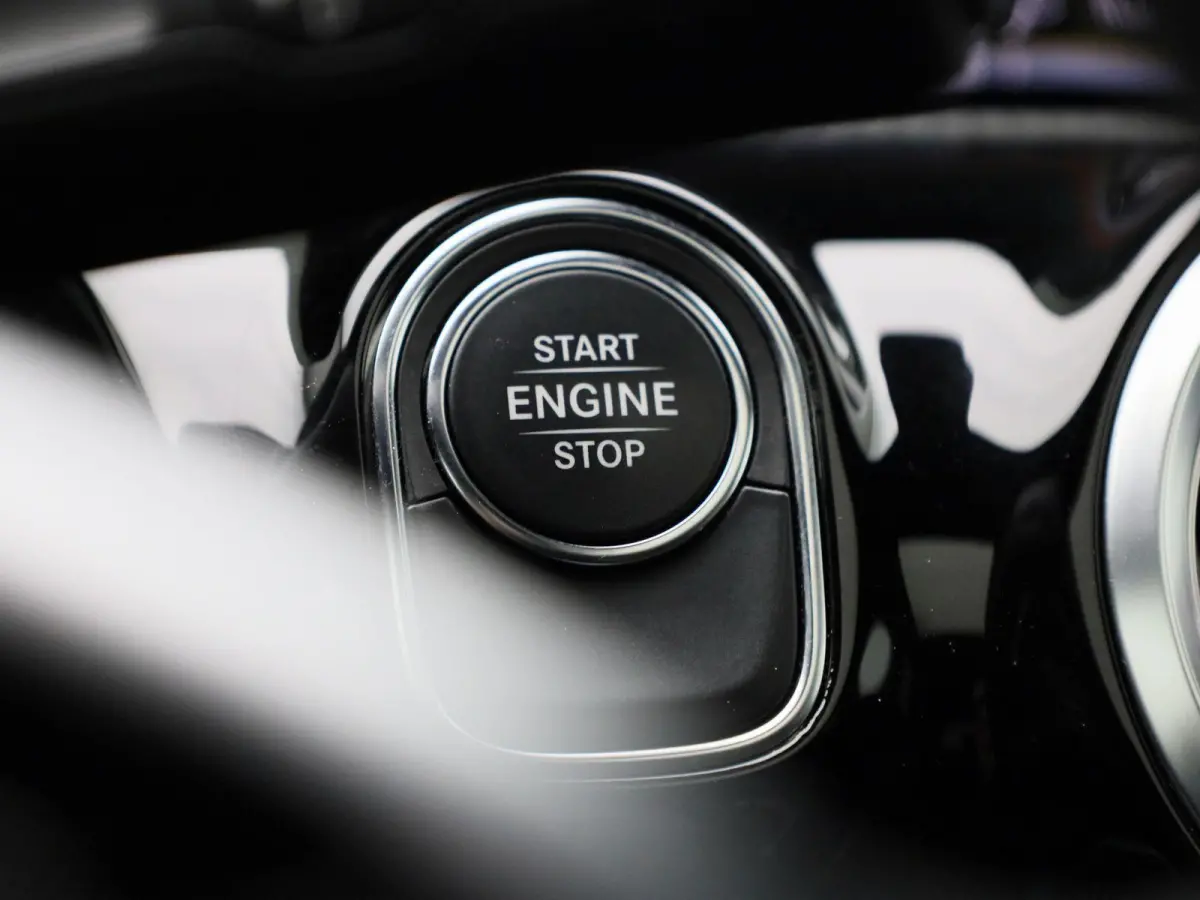 250 e Premium Plus | Automaat | Stoel verwarming | Schuif/ kantel dak | Leder | LMV | Camera | Parkeer sensoren | Navigatie | Sfeer verlichting | Trekhaak | Virtual cockpi