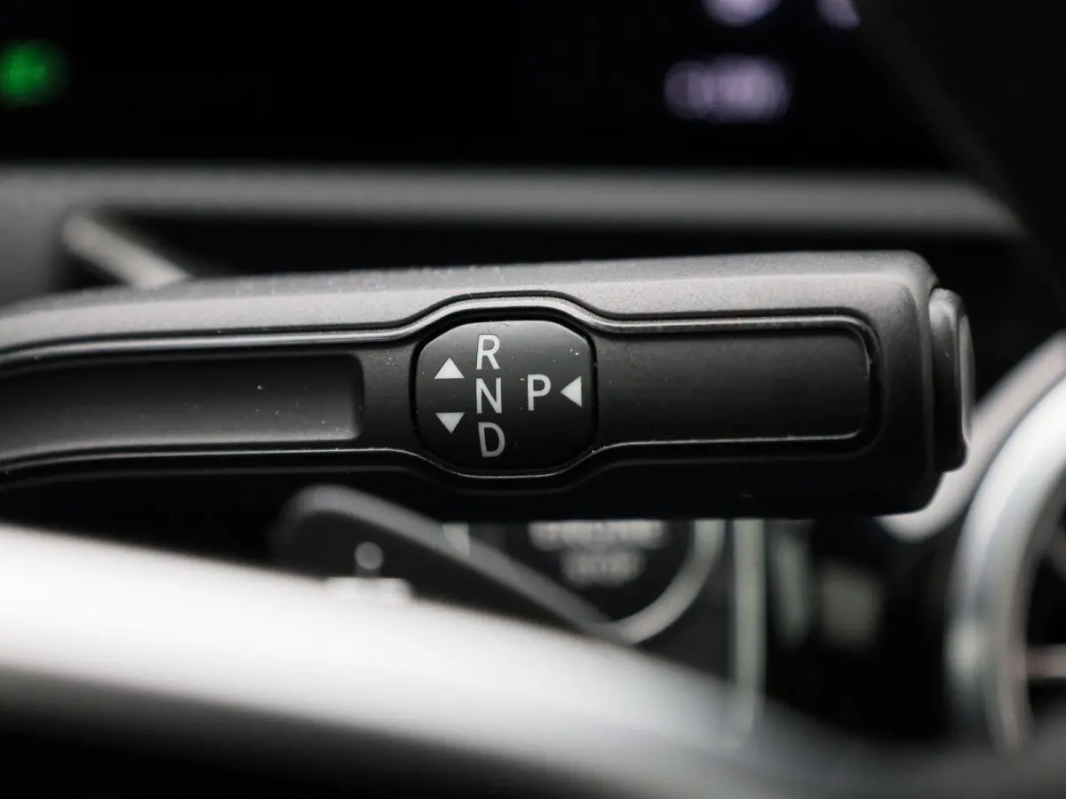 250 e Premium Plus | Automaat | Stoel verwarming | Schuif/ kantel dak | Leder | LMV | Camera | Parkeer sensoren | Navigatie | Sfeer verlichting | Trekhaak | Virtual cockpi