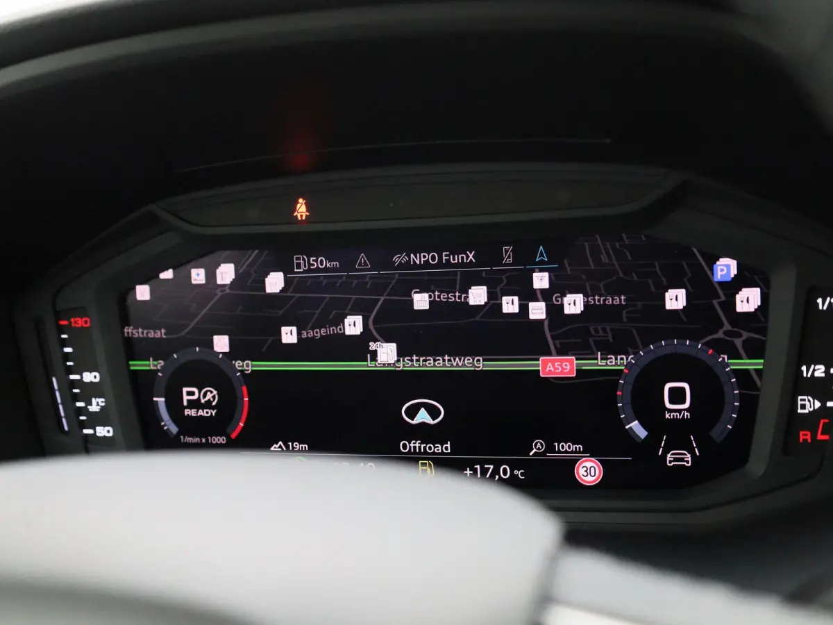 25 TFSI S edition l Adaptive cruise control l Climate control l Dodehoekdetectie l Stoelverwarming l Navigatie l Audi smartphone interface l Privacy glas l Optiekpakket zwart plus l Ledkopla