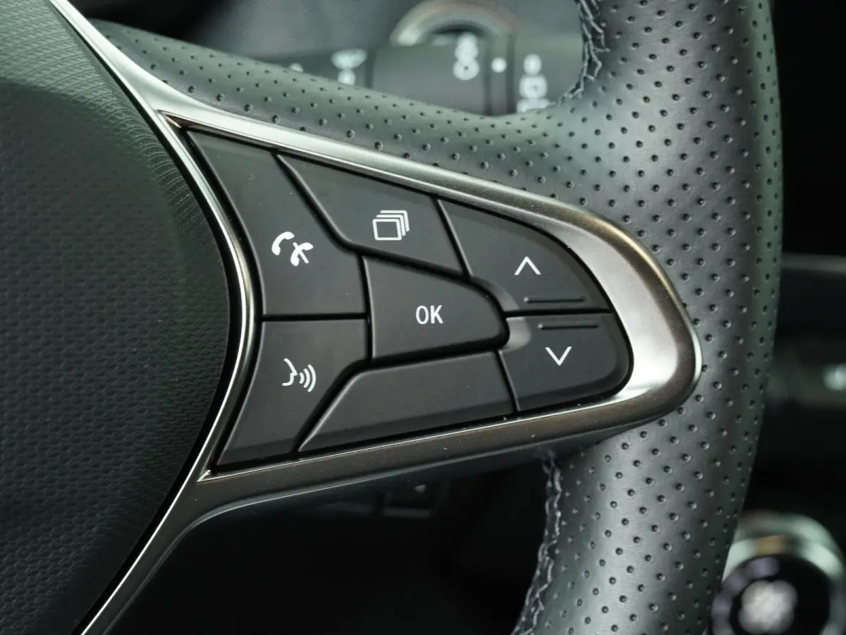 techno full hybrid E-Tech 145 | Groot Navigatie | Stoel- & Stuurverw. | Climate Control |