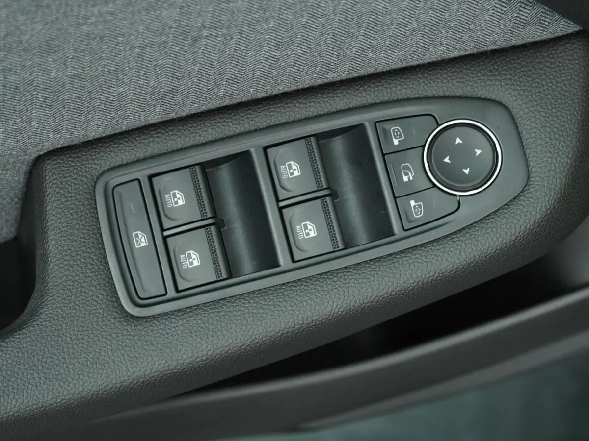 techno full hybrid E-Tech 145 | Groot Navigatie | Stoel- & Stuurverw. | Climate Control |