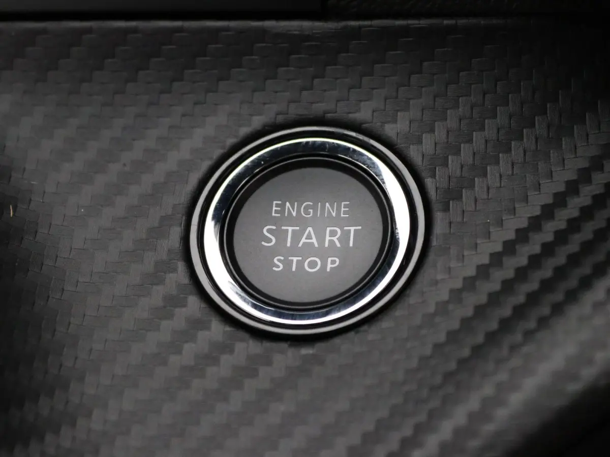 1.2 Hybrid 136 Allure | Automaat | Apple CarPlay | Achteruitrijcamera | Navi |