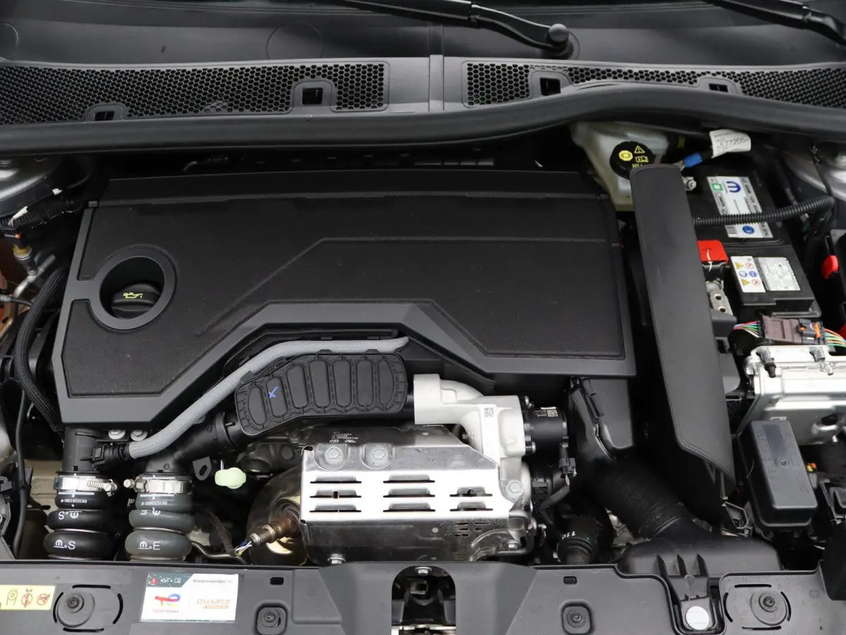 1.2 Hybrid 136 Allure | Automaat | Apple CarPlay | Achteruitrijcamera | Navi |