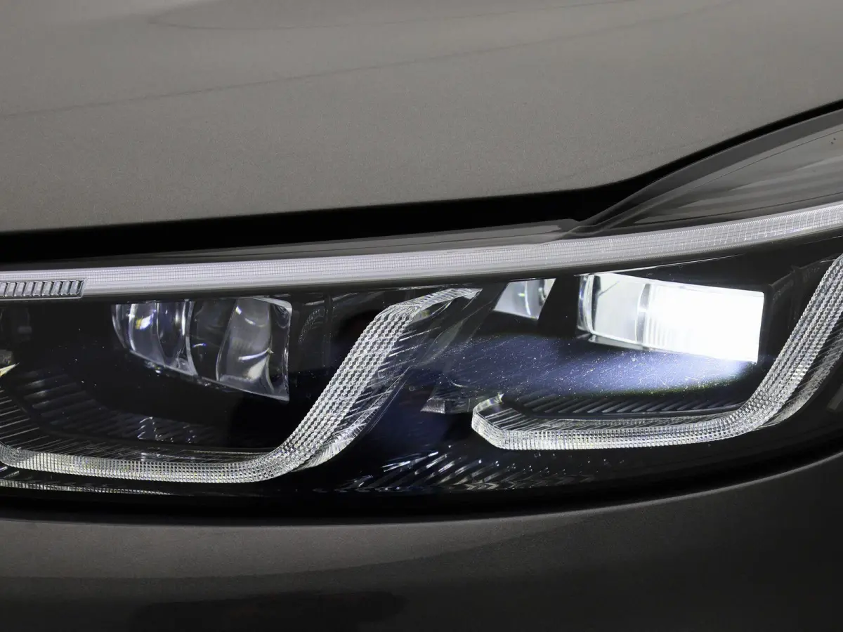2.5 Hybrid ST-Line PHEV | AUTOMAAT | VIRTUEEL | NAVIGATIE | CAMERA | HEAD-UP | APPLE CARPLAY | WINTER PACK | PDC |