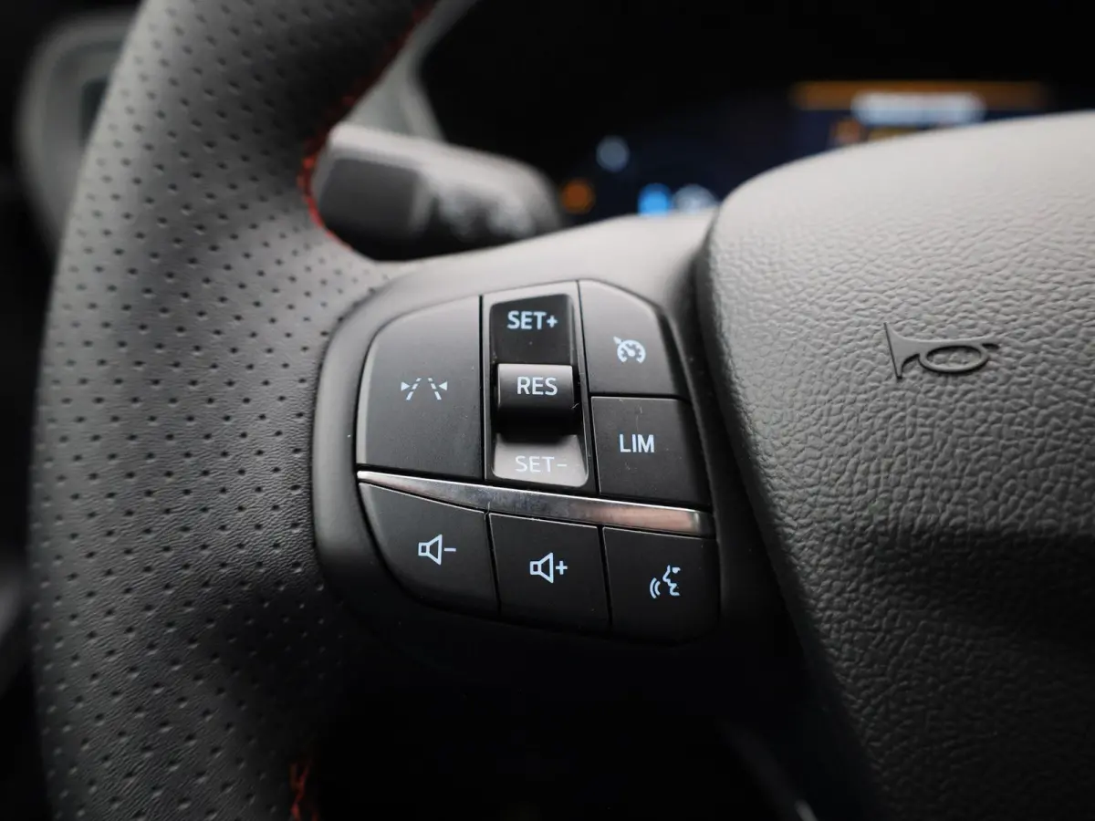 2.5 Hybrid ST-Line PHEV | AUTOMAAT | VIRTUEEL | NAVIGATIE | CAMERA | HEAD-UP | APPLE CARPLAY | WINTER PACK | PDC |