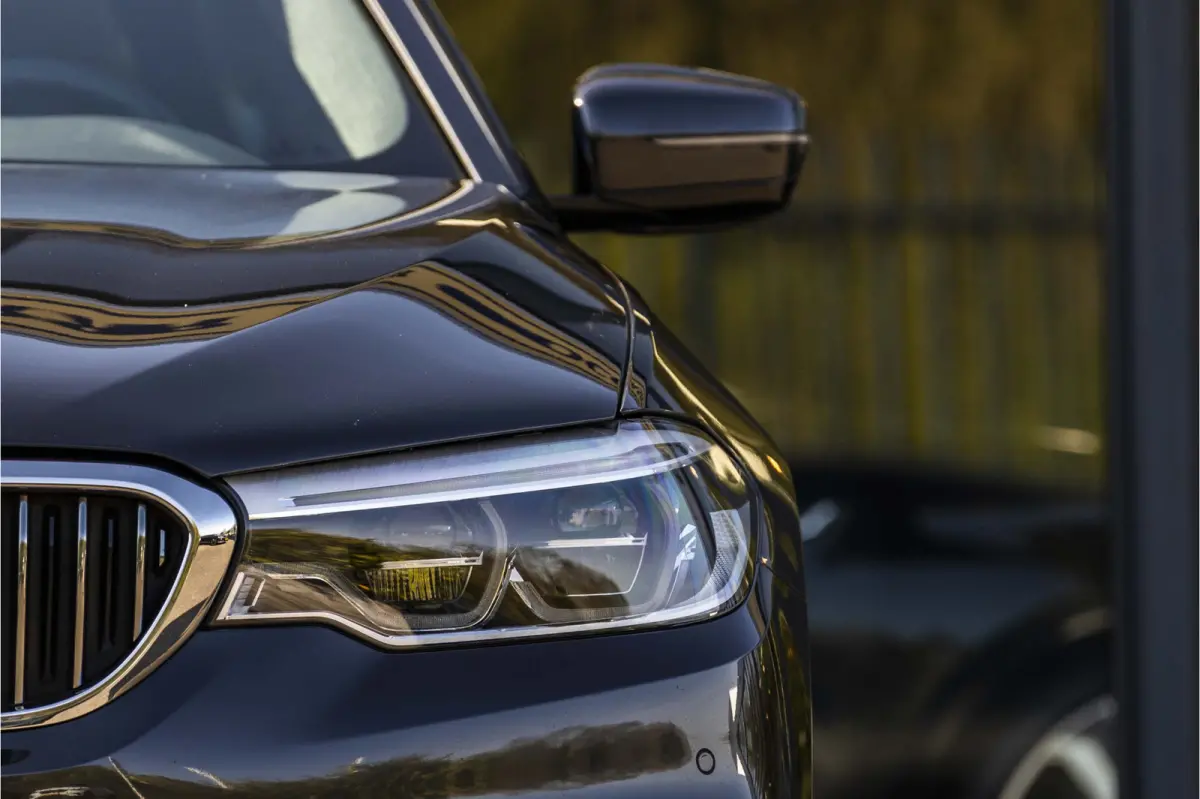 530e Luxury Line