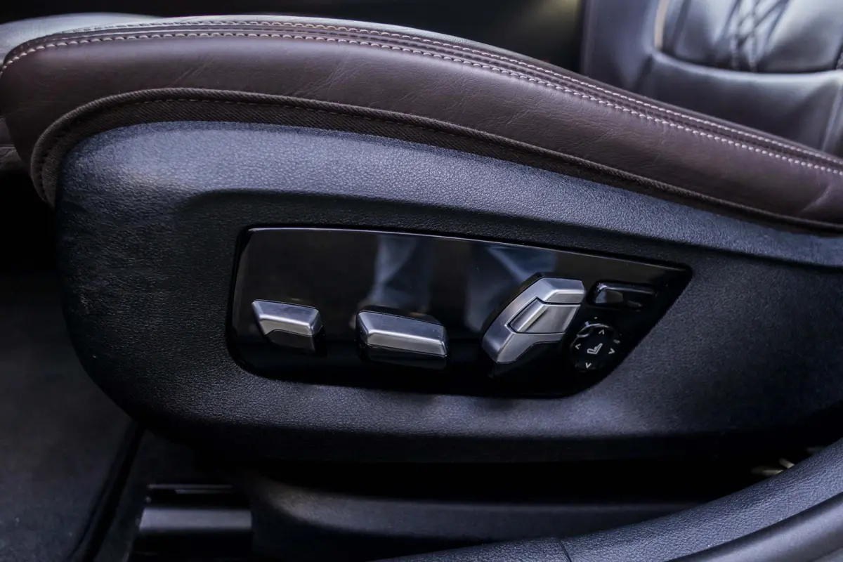 530e Luxury Line